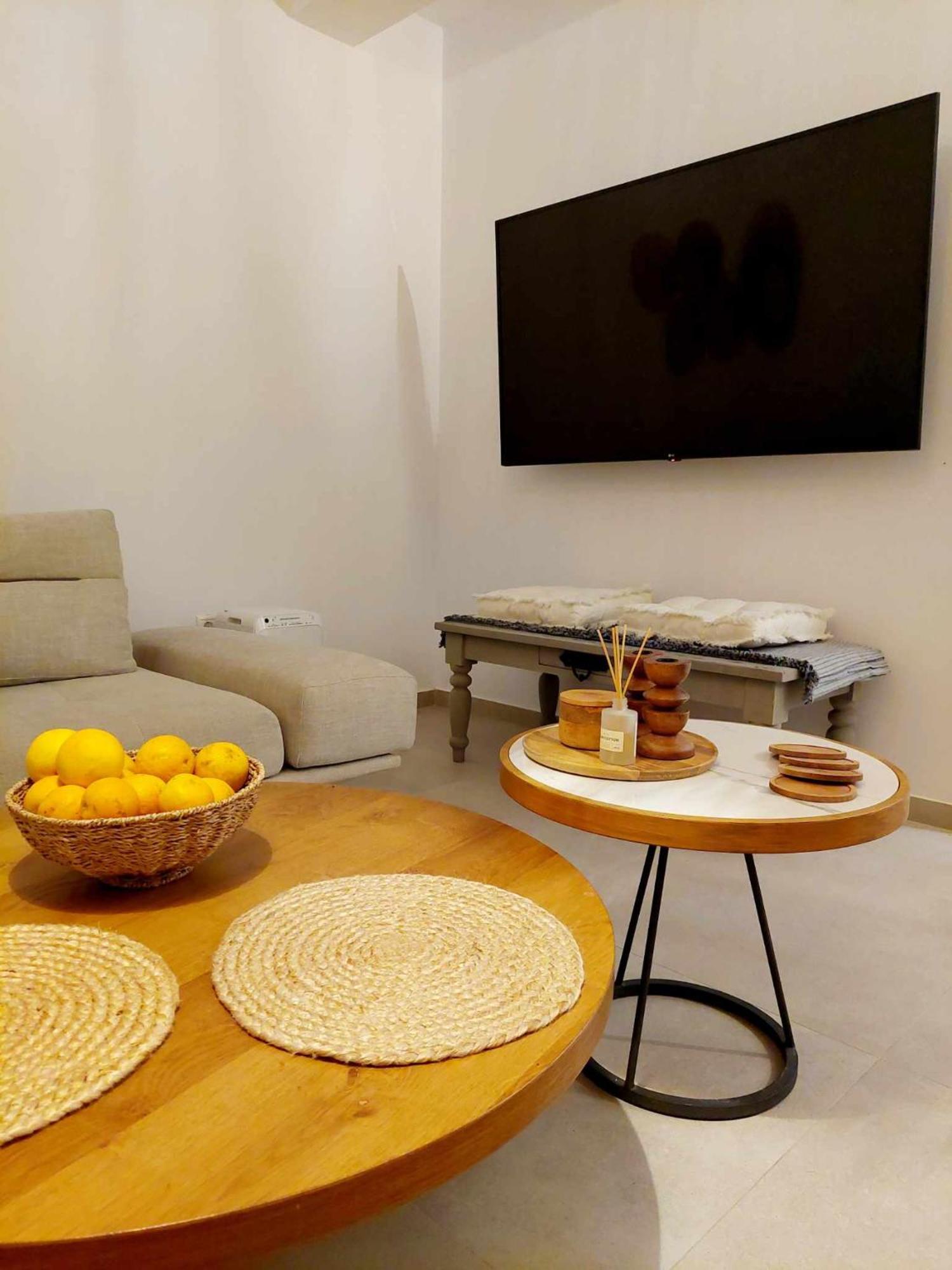 Maya Apartments, Modern And Convenient Apartments With Private Parking Skiathos Town Ngoại thất bức ảnh