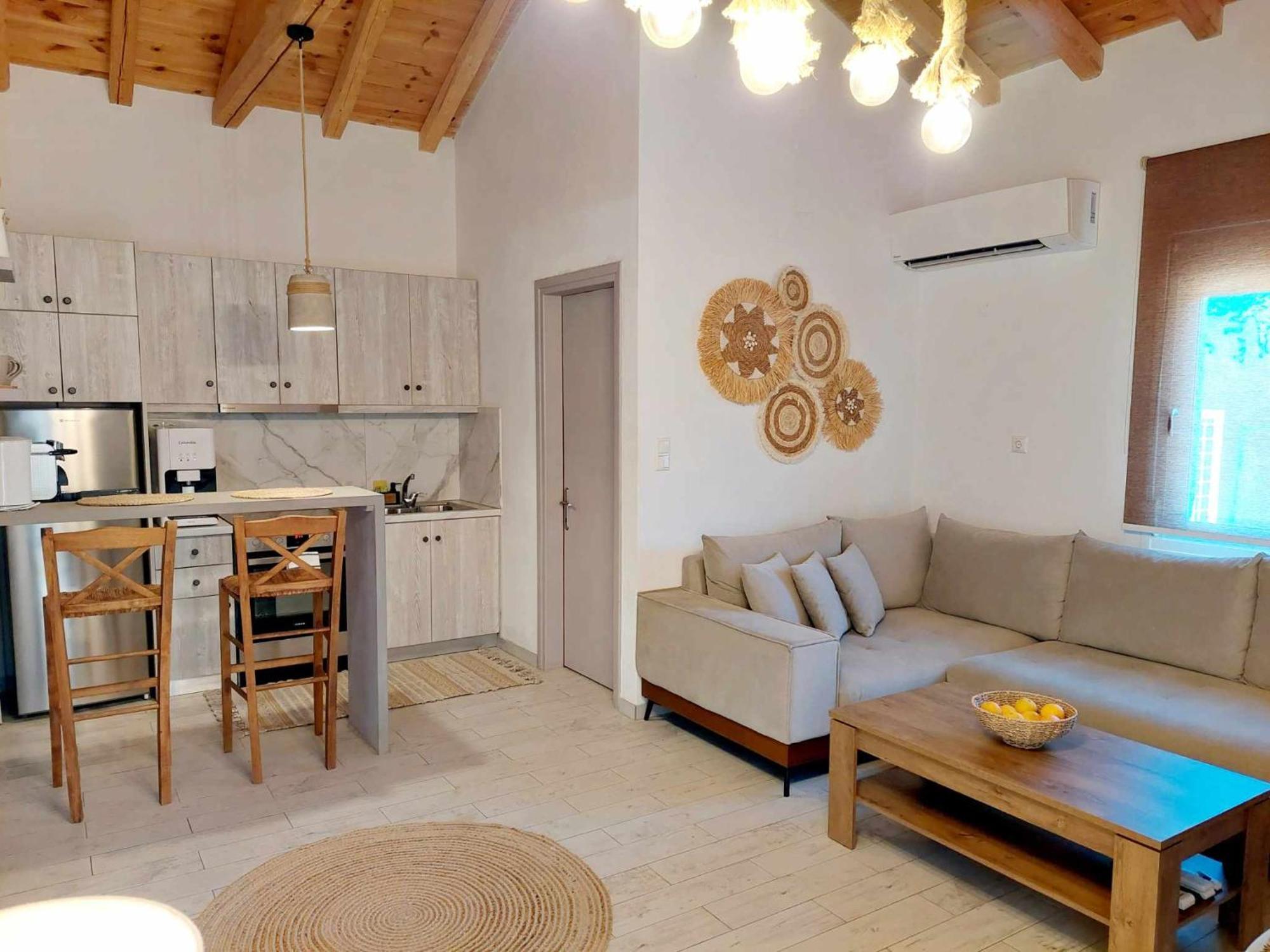 Maya Apartments, Modern And Convenient Apartments With Private Parking Skiathos Town Ngoại thất bức ảnh