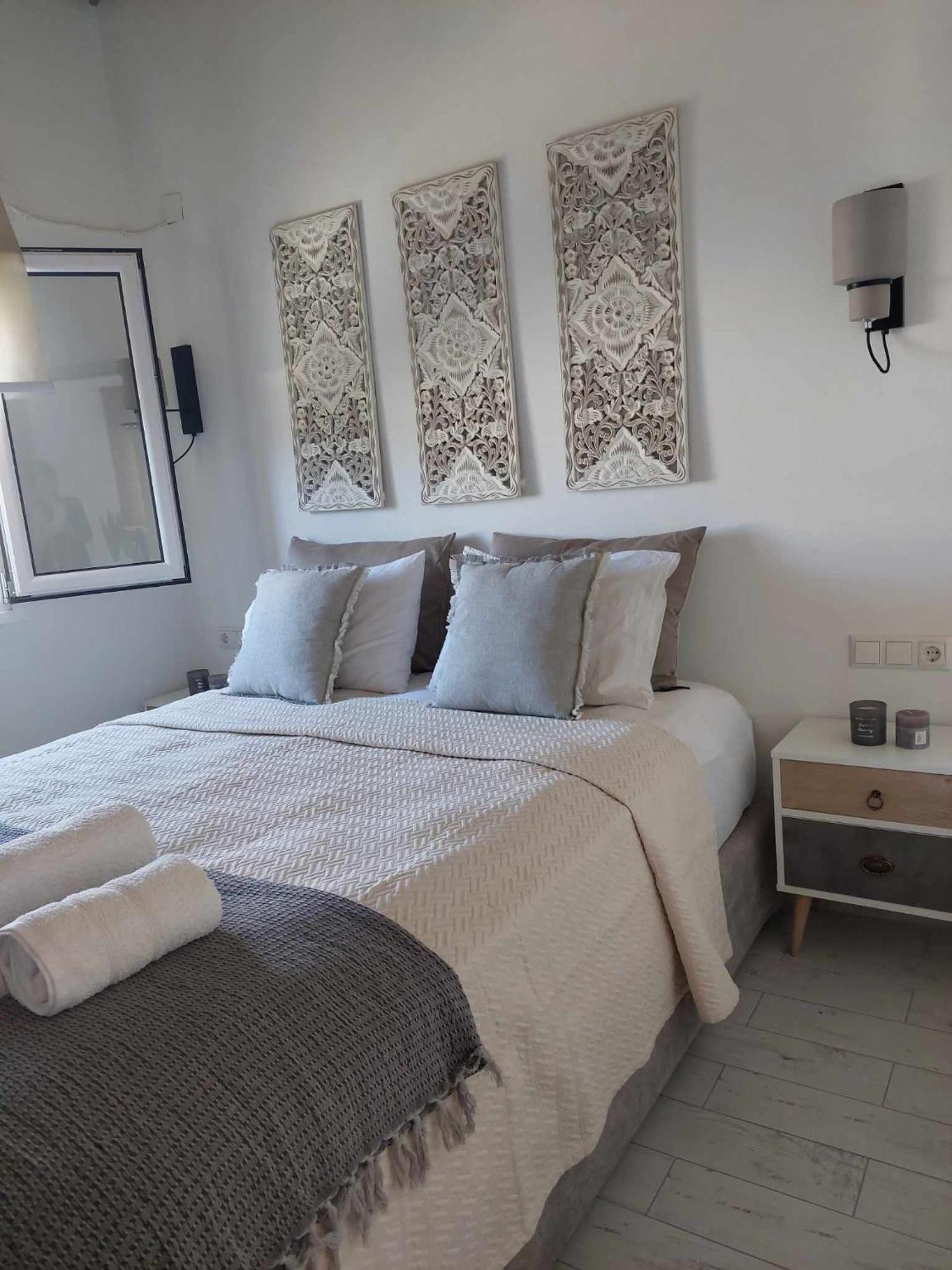 Maya Apartments, Modern And Convenient Apartments With Private Parking Skiathos Town Ngoại thất bức ảnh