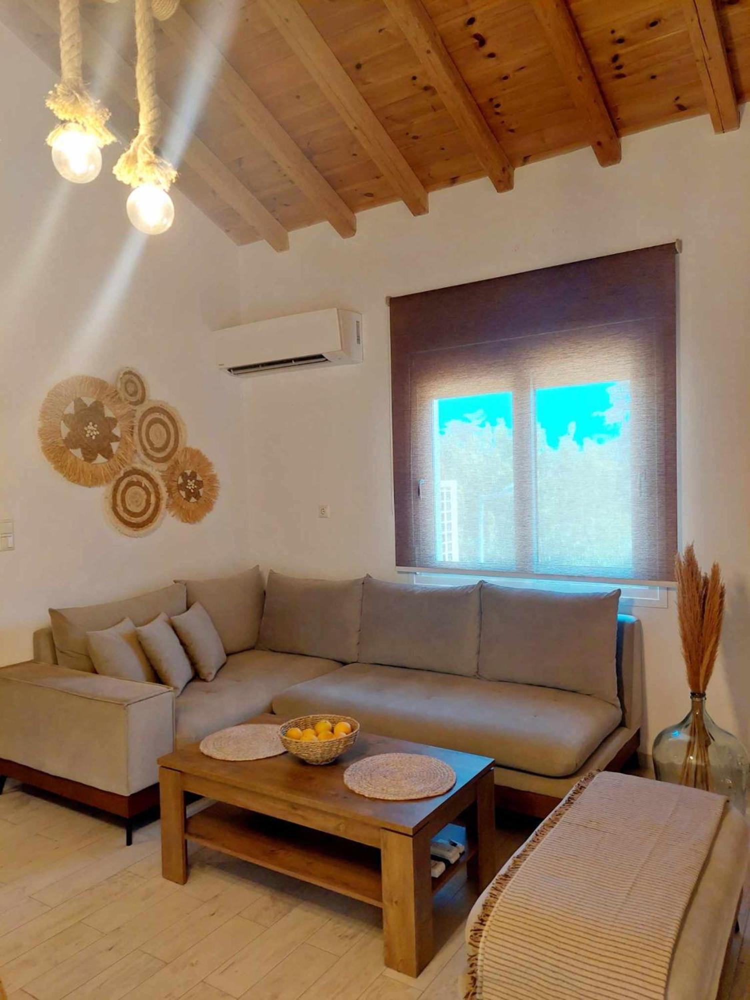 Maya Apartments, Modern And Convenient Apartments With Private Parking Skiathos Town Ngoại thất bức ảnh