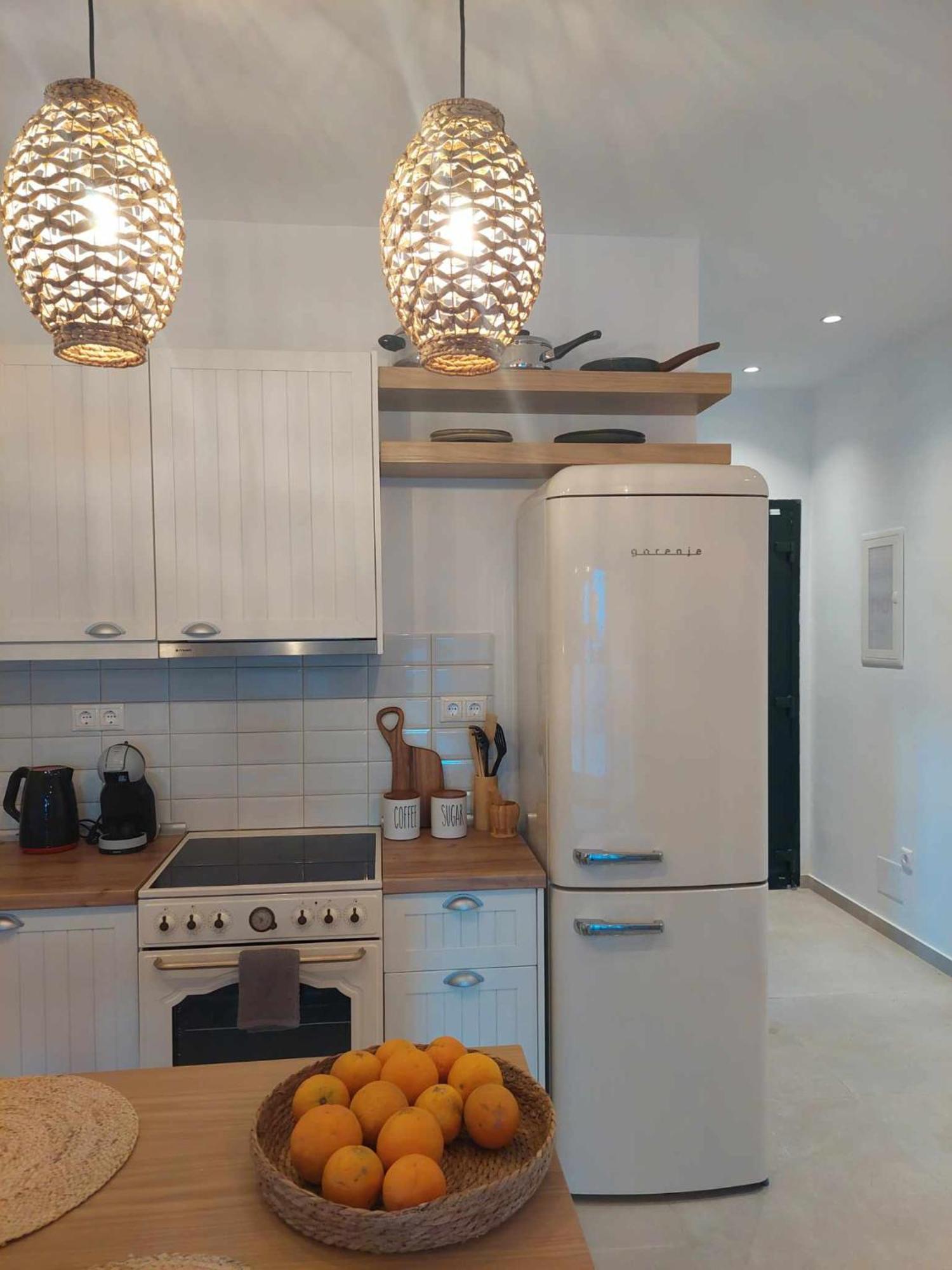 Maya Apartments, Modern And Convenient Apartments With Private Parking Skiathos Town Ngoại thất bức ảnh